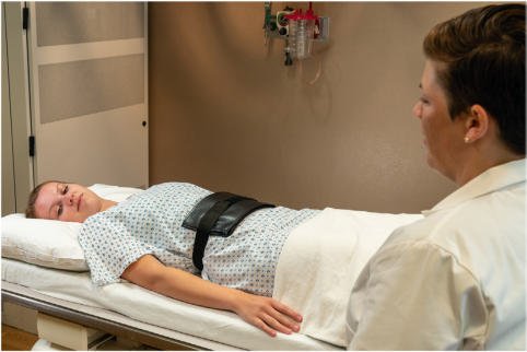 Fig. 14.82 AP—Aplicarea compresiei ureterale.